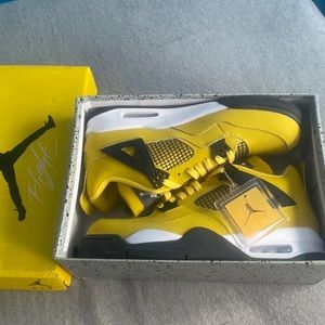 Jordan 4